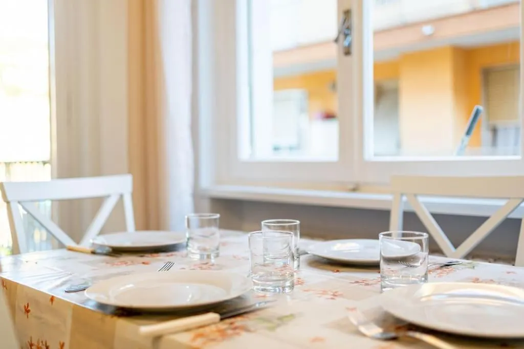 Crissylu Home - Family Friendly Vallecrosia Apartment